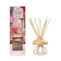 Produkt oferowany przez sklep:  Yankee Candle Reed Diffuser pałeczki zapachowe Fresh Cut Roses 120 ml